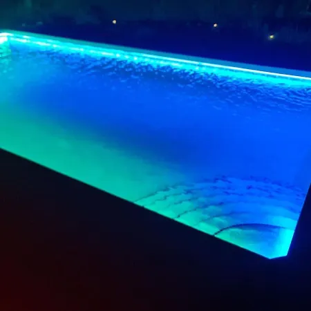 Vila Luxury Golf Front Spa, Jacuzzi & Heated Pool Marbella