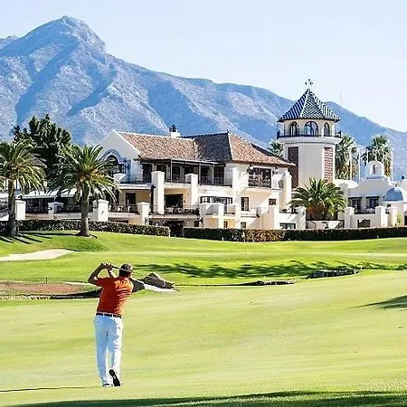 Luxury Golf Front Spa, Jacuzzi & Heated Pool